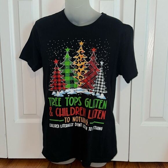 Funny Christmas Tee T-Shirt Mom Children Listen to Nothing Medium M - Picture 1 of 3